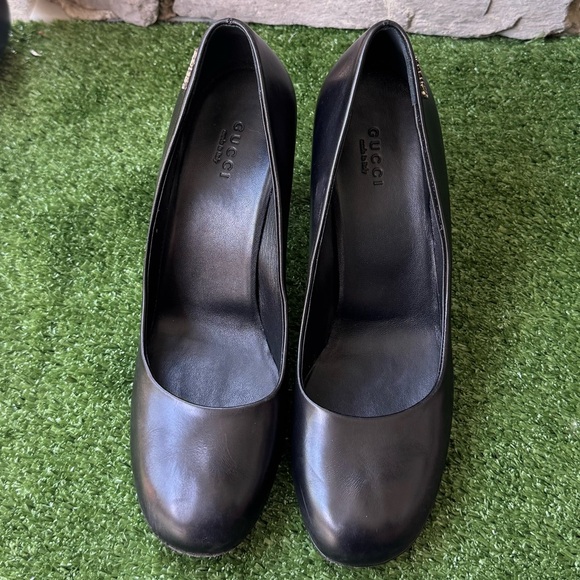 Gucci MaryJane Signature Silver Logo Women’s Black Heels - Picture 2 of 14